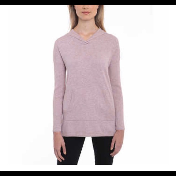 Cyrus ladies hoodie with pockets. Light pink and made very well. Comfy soft! - Picture 3 of 5